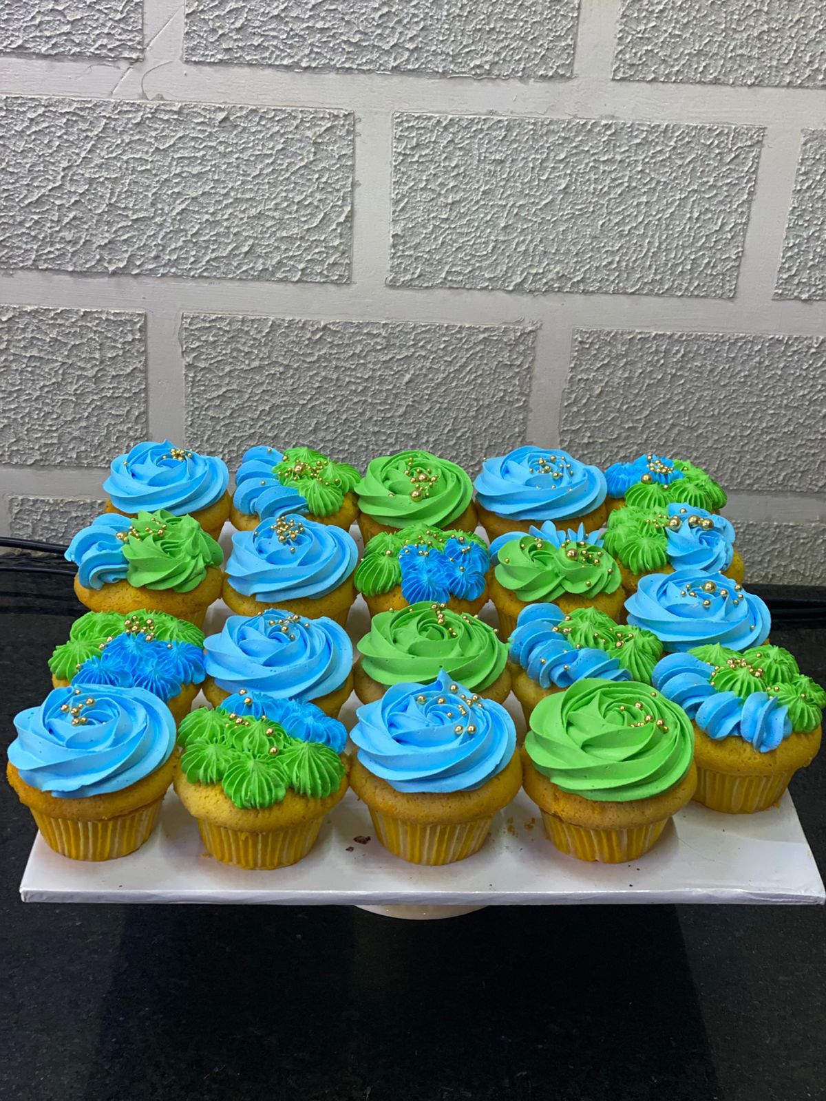 Cupcake boxes (6, 12, 24)